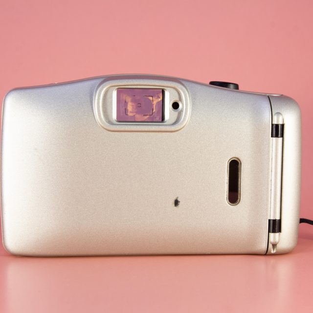 Yashica Clearlook AF Kyocera compact point and shoot camera